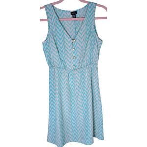 Rue 21 Womens Medium Dress Mint Green Beige Chevron V Neck Pearls Summer